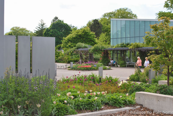 toronto-botanical-edwards-garden-26