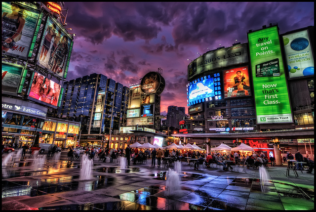 Toronto Yonge-Dundas Square