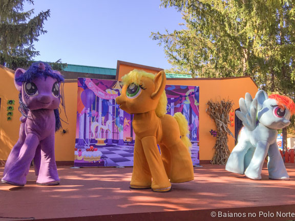 Halloween-CanadasWonderland-6