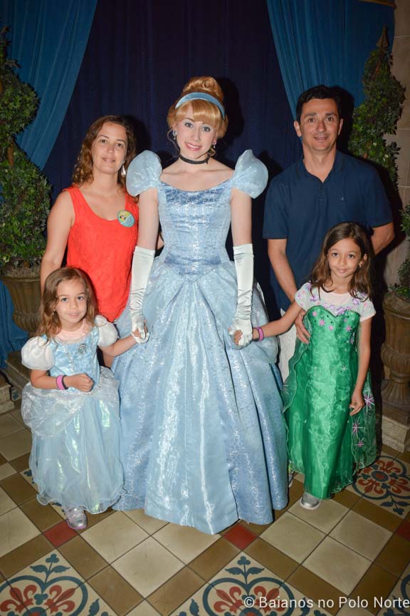 disney-royal-table-1