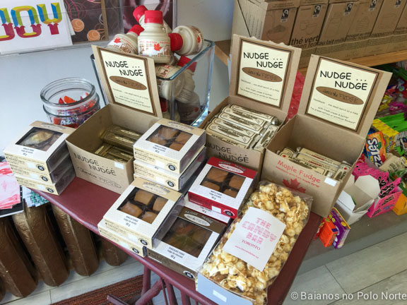 the-candy-bar-toronto-4